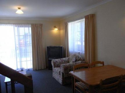 Kitty'S Cottages - Managed By Big4 Strahan Holiday Retreat Экстерьер фото